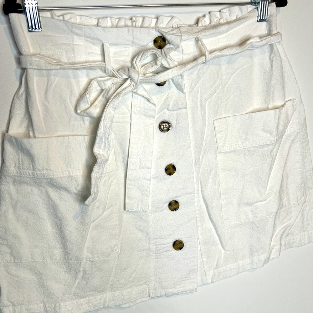 White Relaxed Tie-waist skirt